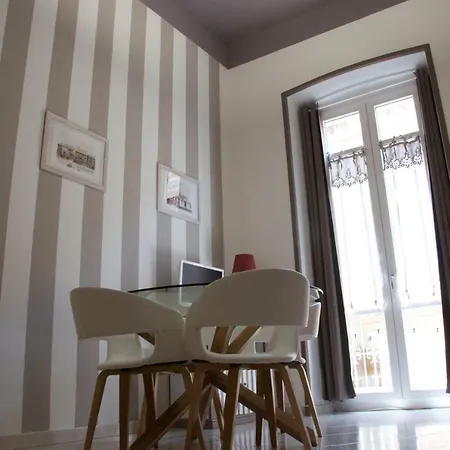 New Romantic Apartman